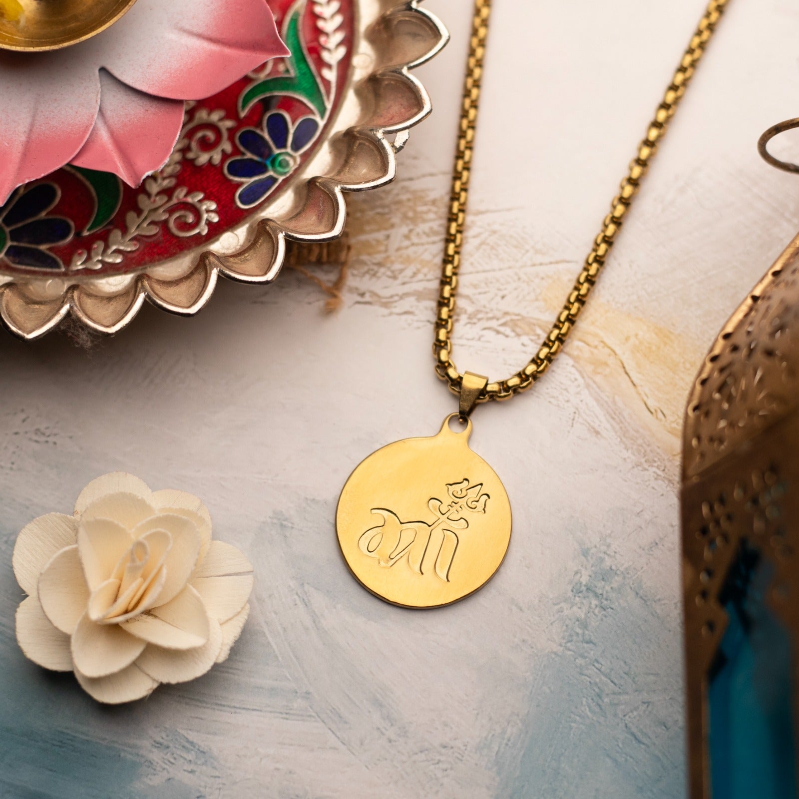 Sacred Lock Round Maa Pendant