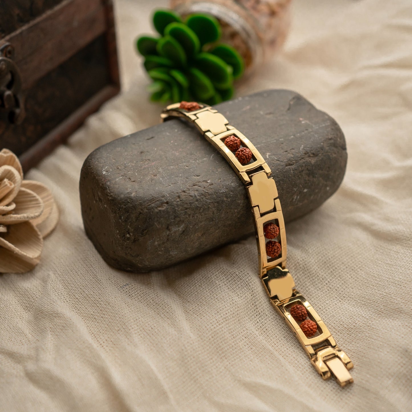 Sacred Lock Sacred Radiance Rudraksha Bracelet