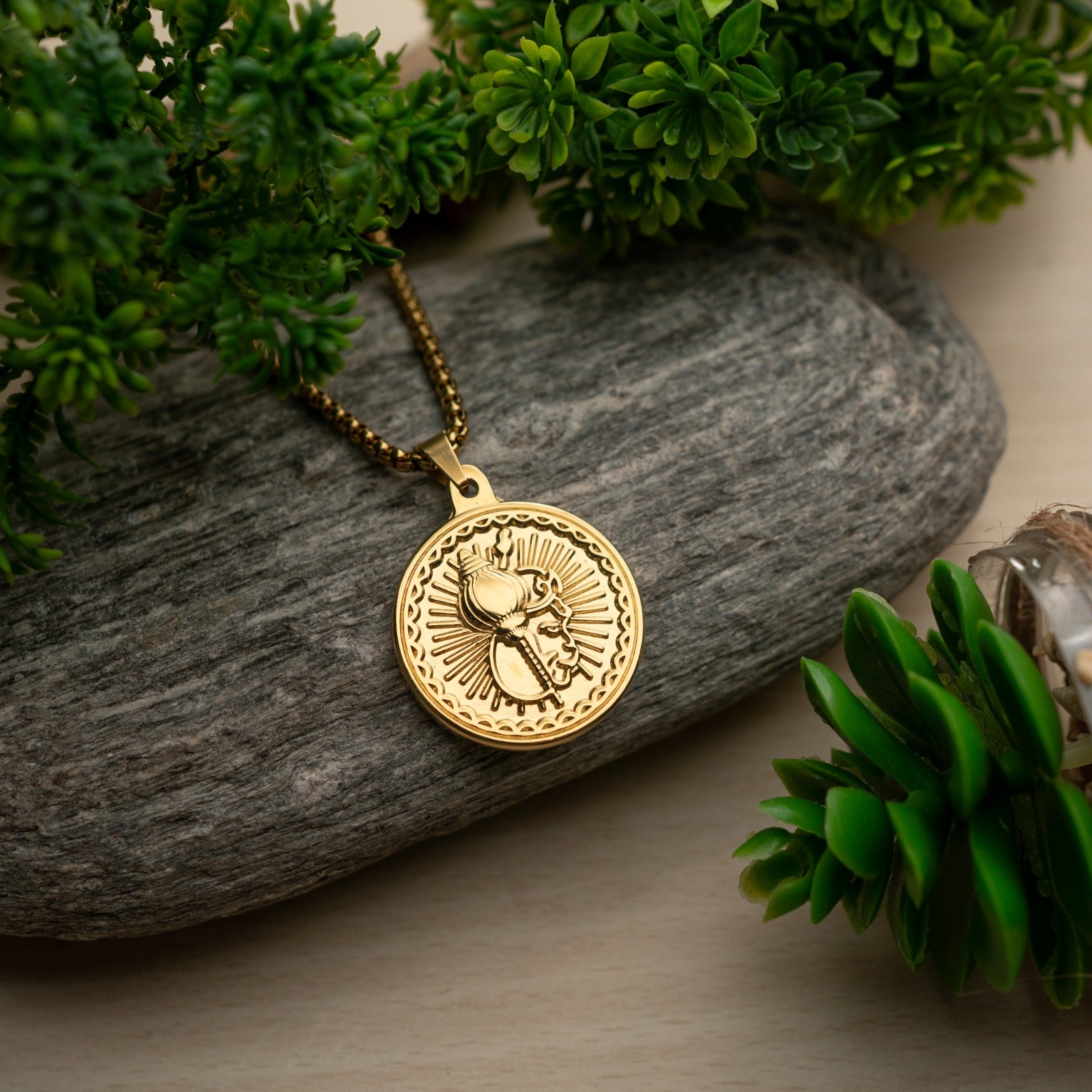 Sacred Lock Hanuman Orbit Pendant