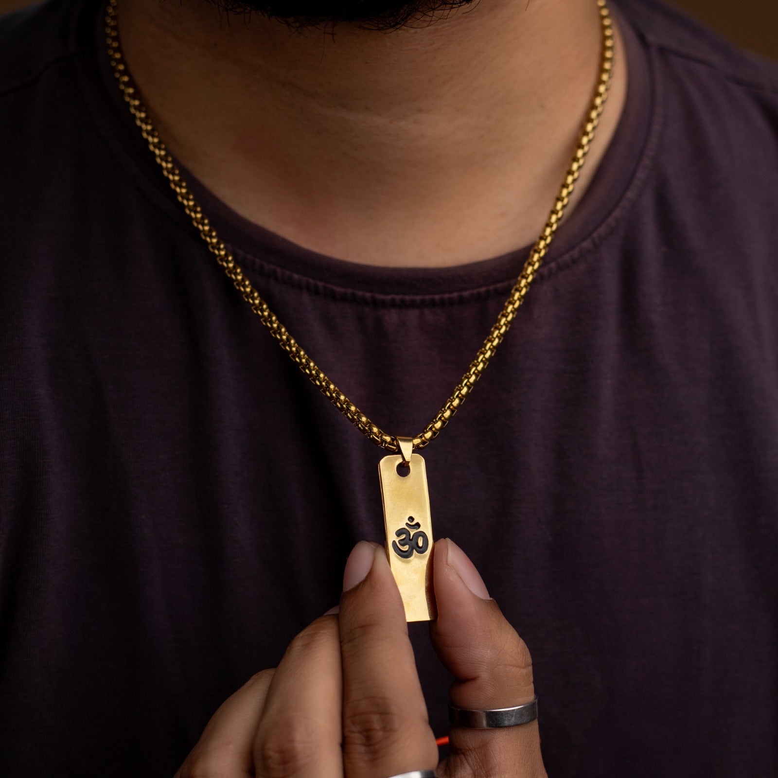 Sacred Lock Om Horizon Pendant