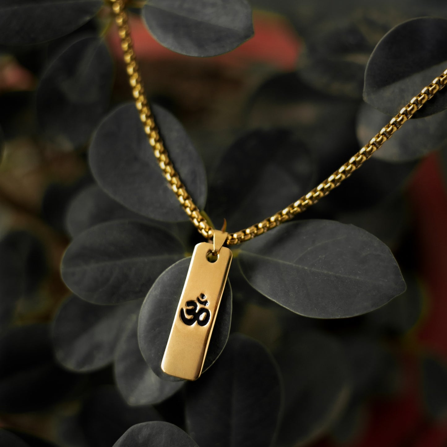 Sacred Lock Om Horizon Pendant